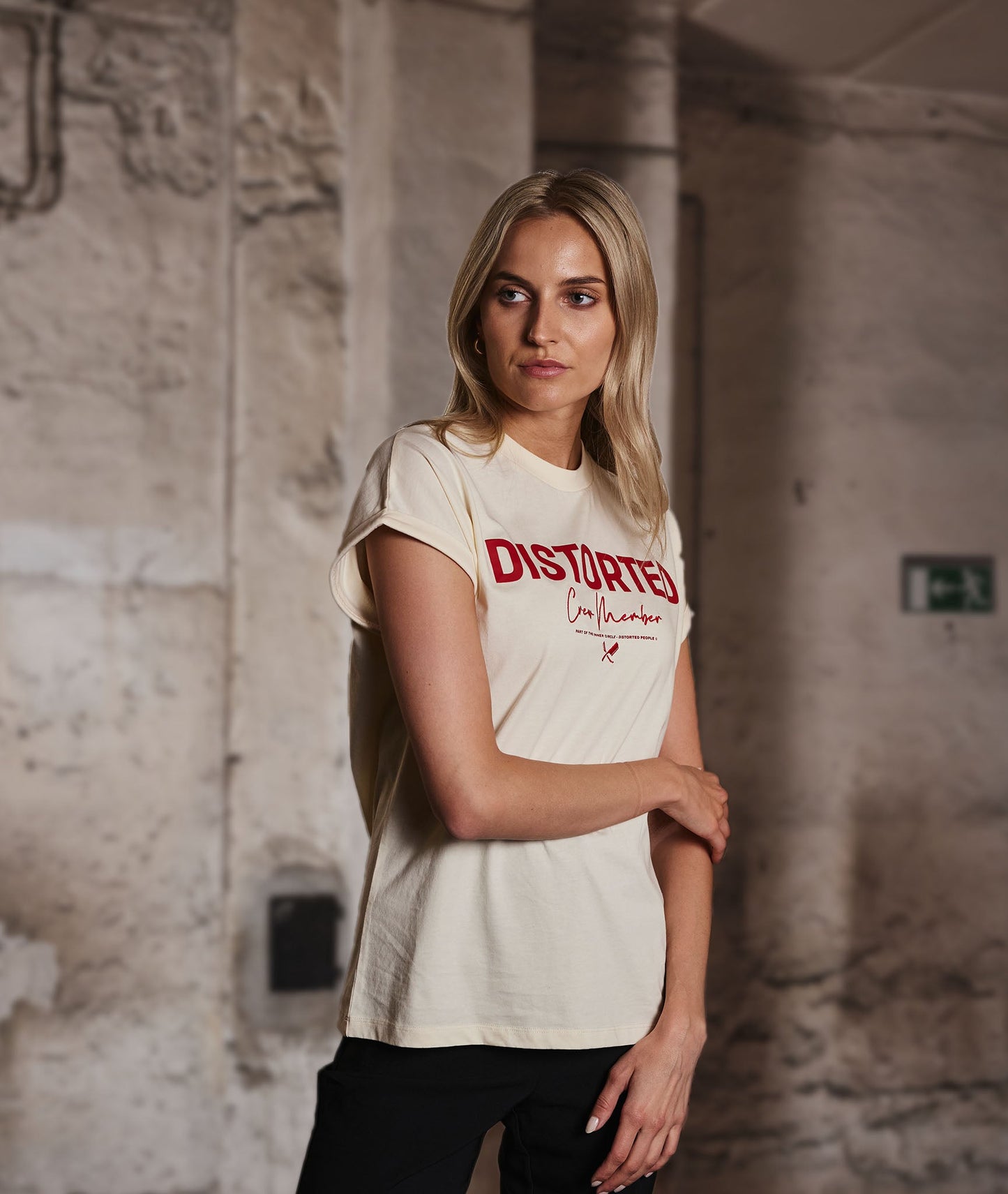 WMN Crew Member Tight Round Neck