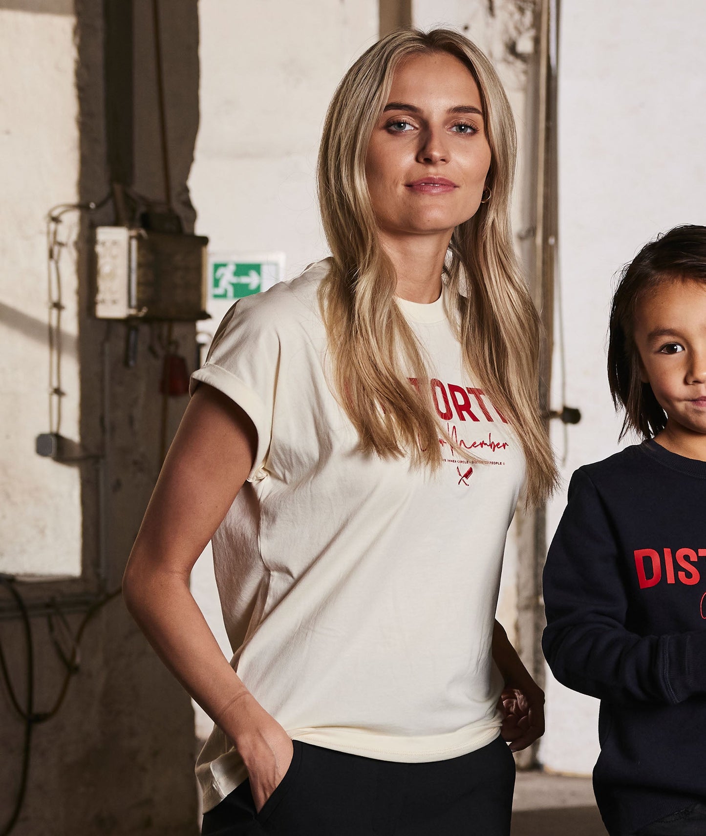 WMN Crew Member Tight Round Neck