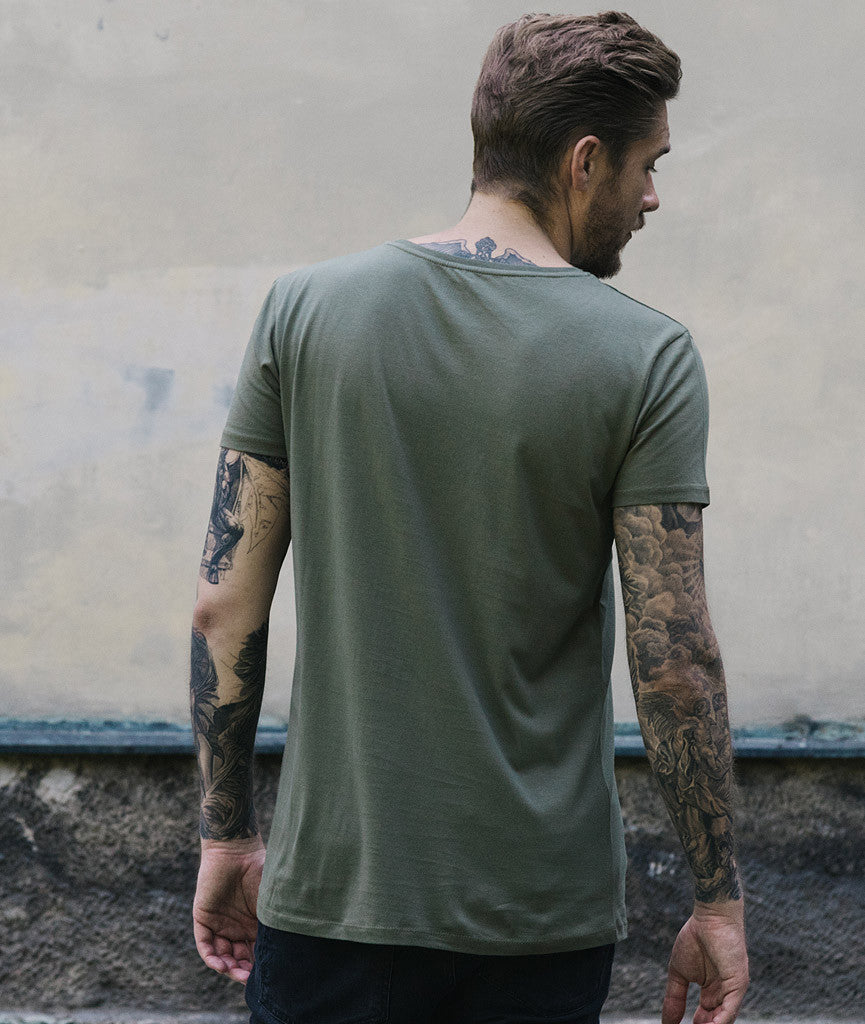 Grand Crew Neck t-shirt by Distorted People