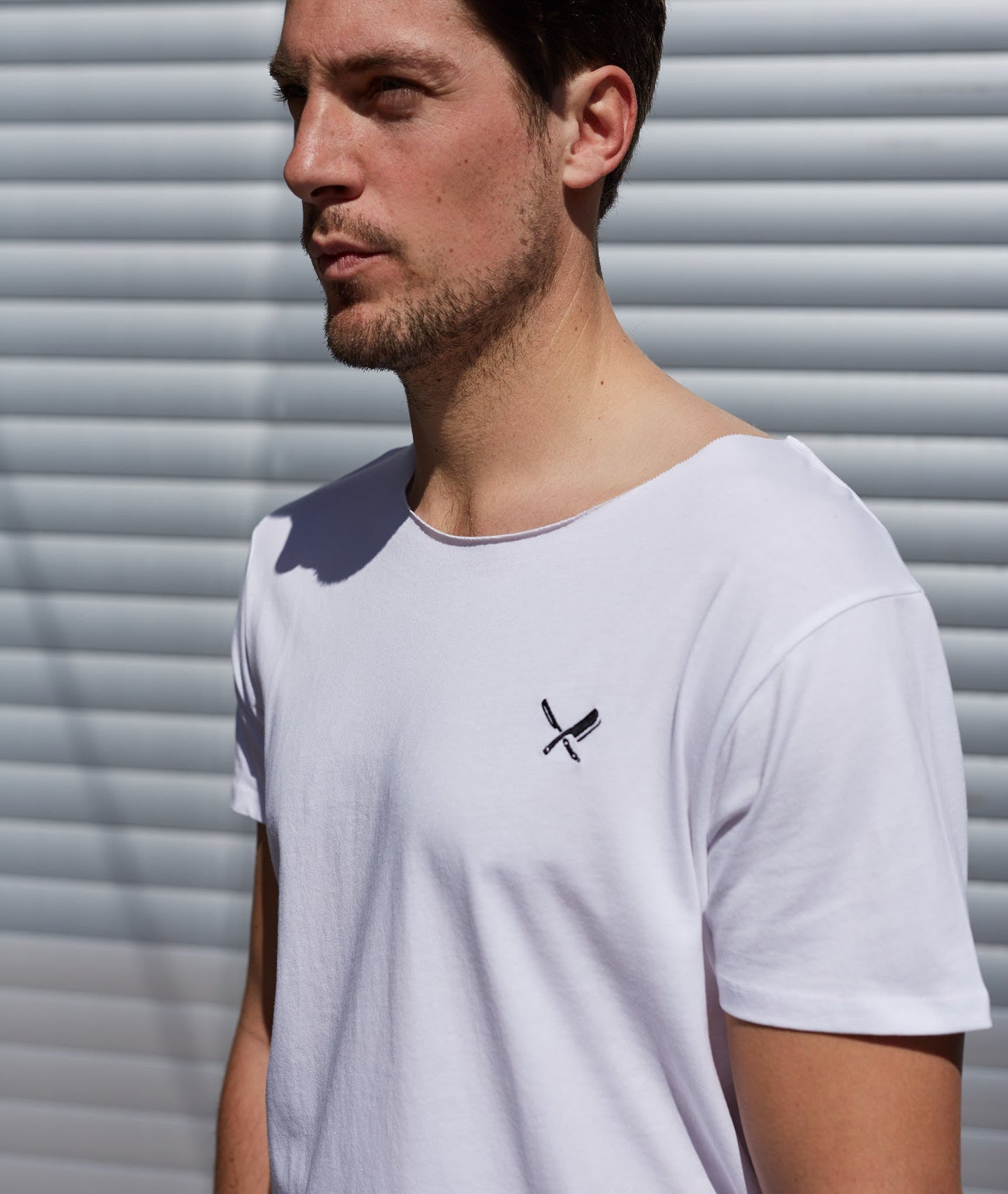 Cutted Neck