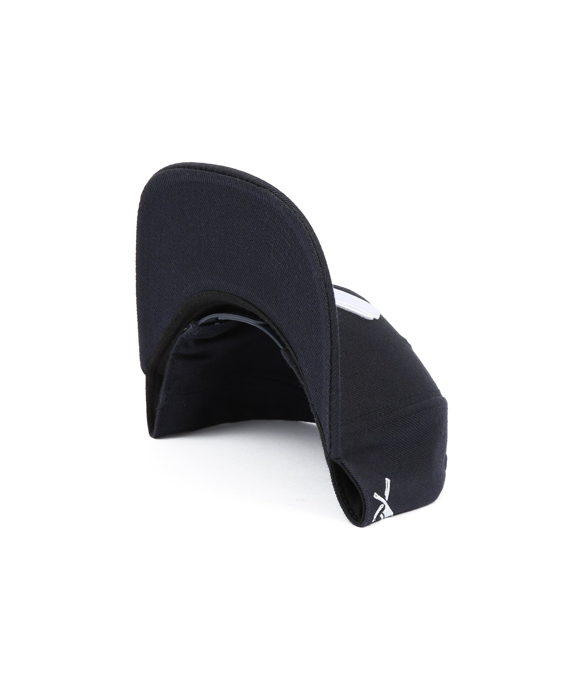 BARBER & BUTCHER snapback cap by Distorted People